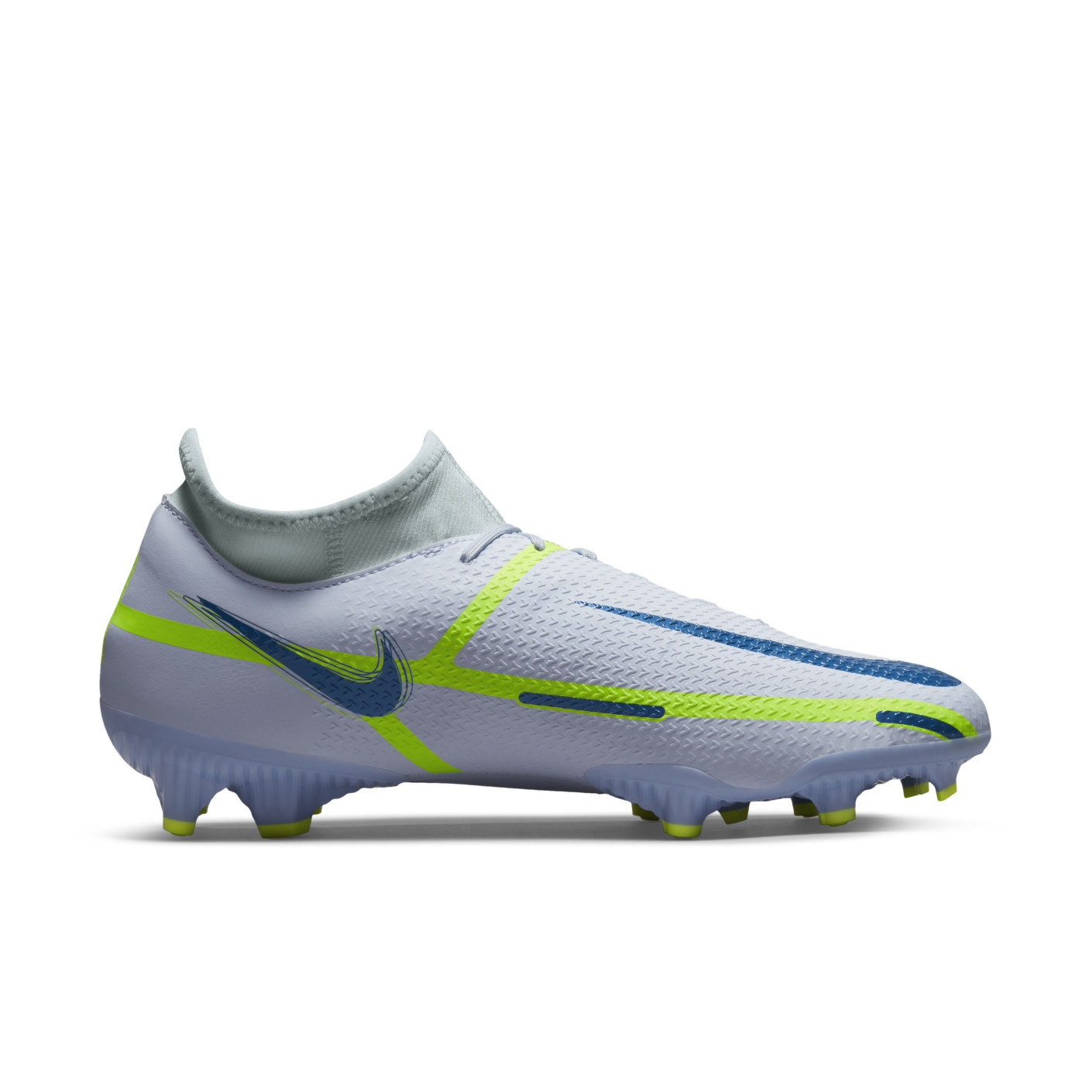 Nike phantom 33 hotsell