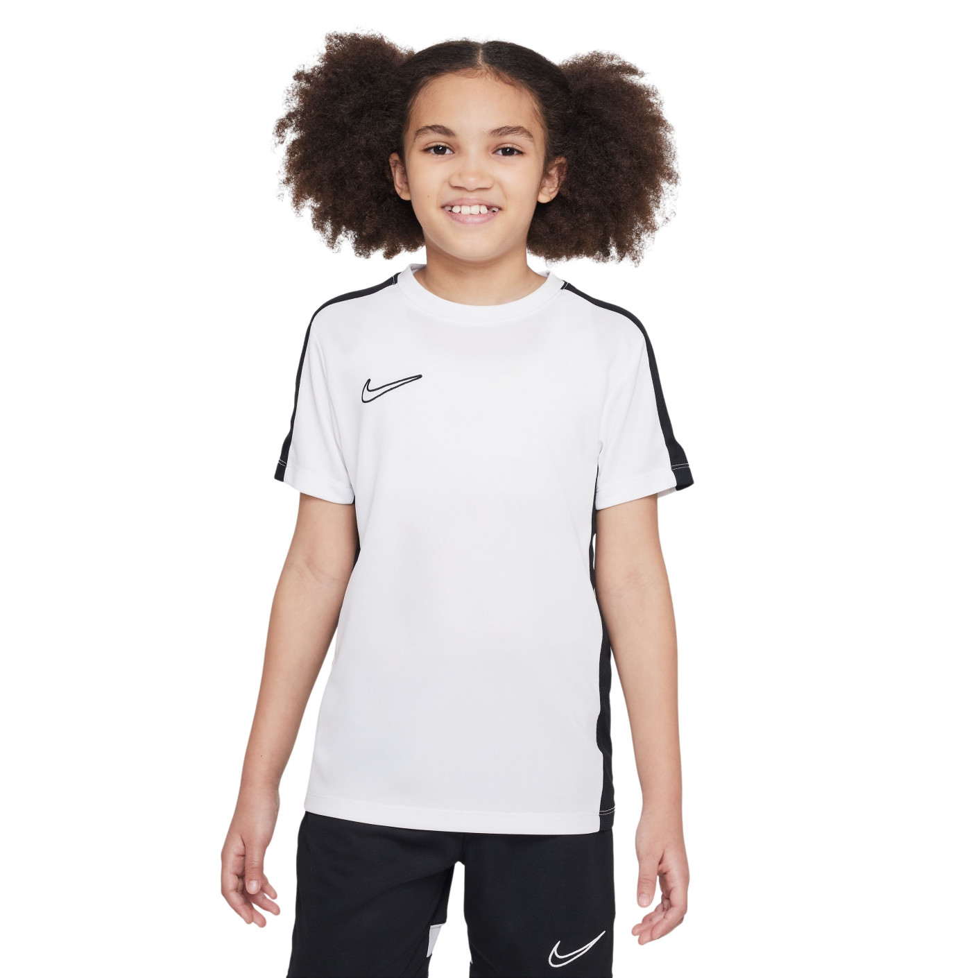 Nike training tops junior online