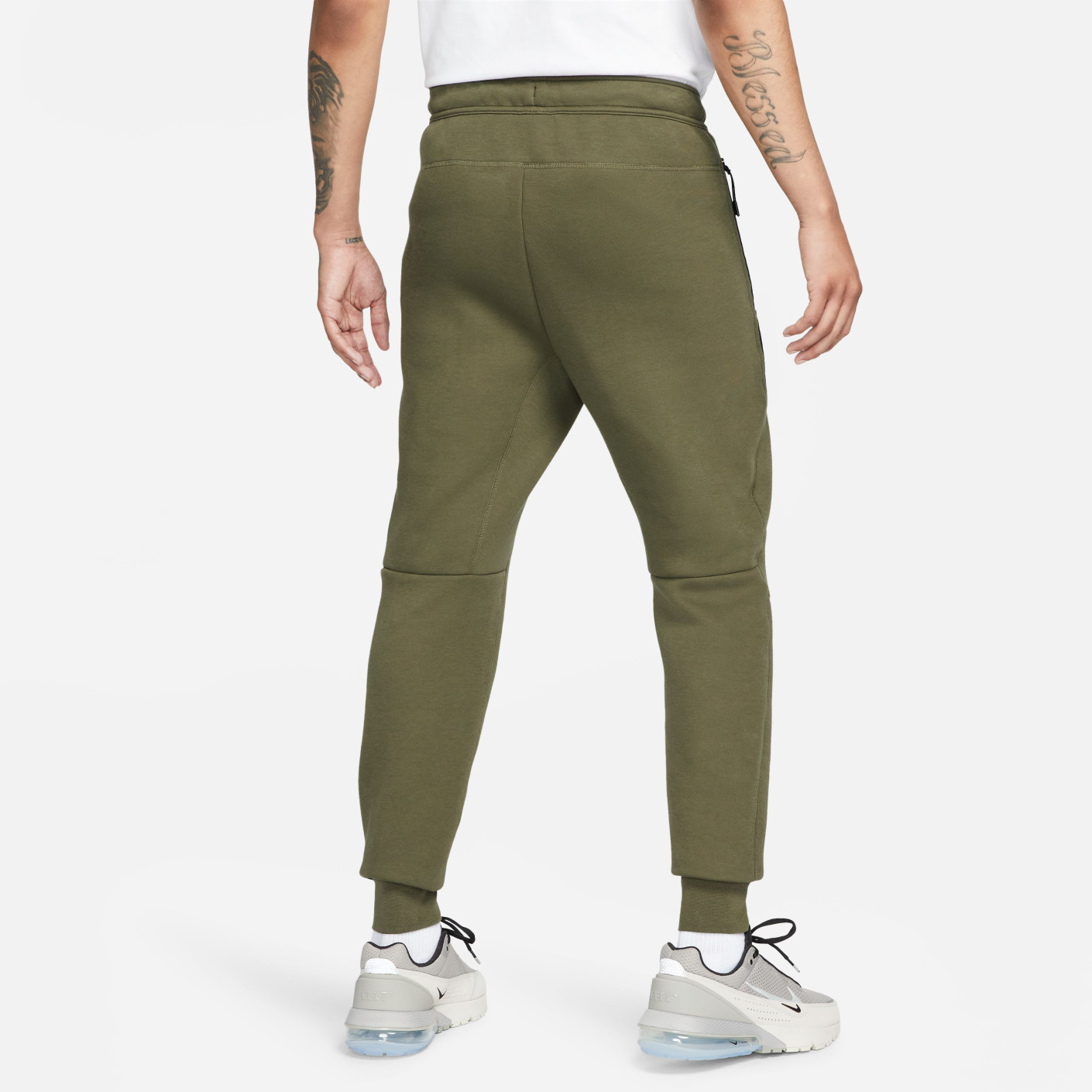 Nike authentic Tech Fleece Joggers