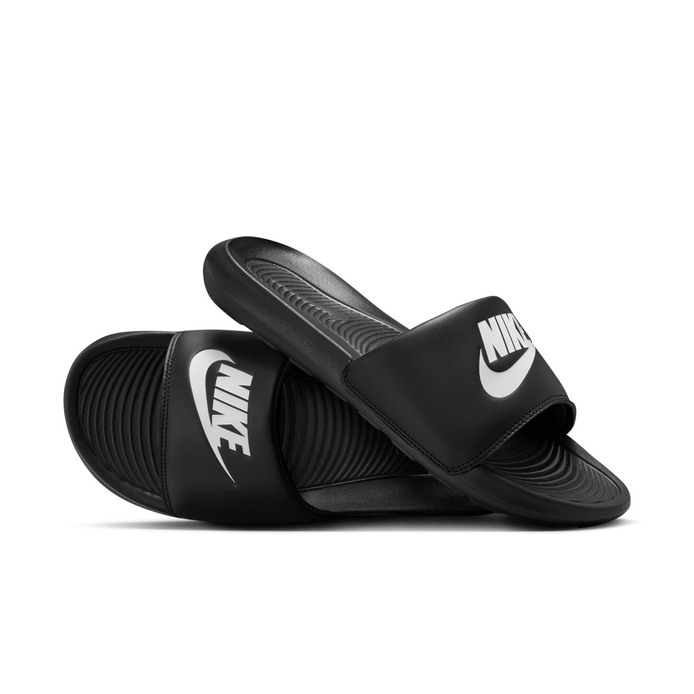 Nike slipper black and white hotsell