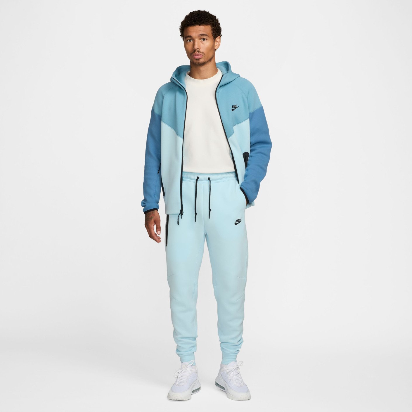 Nike Tech Fleece Sportswear Tracksuit Light Blue Turquoise Blue Black KNVBshop