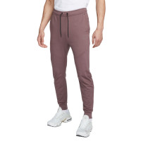 Nike tech essentials jogger best sale