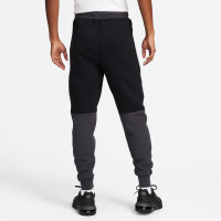 Nike Tech Fleece Sportswear Trainingspak Zwart Grijs Felrood