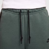 Nike Tech Fleece Shorts Sportswear Dark Green Black