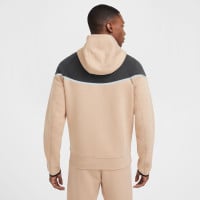 Nike Tech Fleece Sportswear Trainingspak Beige Donkergrijs Zilver Zwart