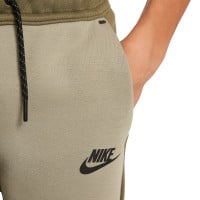 Nike Tech Fleece Joggingbroek Sportswear Kids Olijfgroen Donkergrijs Zwart