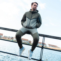 Nike Tech Fleece Vest Sportswear Olijfgroen Grijs Zwart